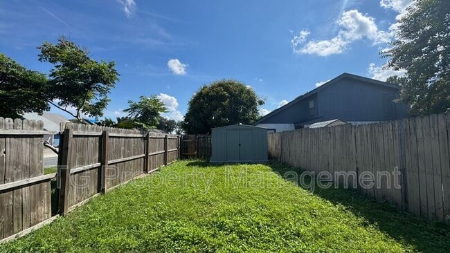 Building Photo - 8342 Century Point Dr N