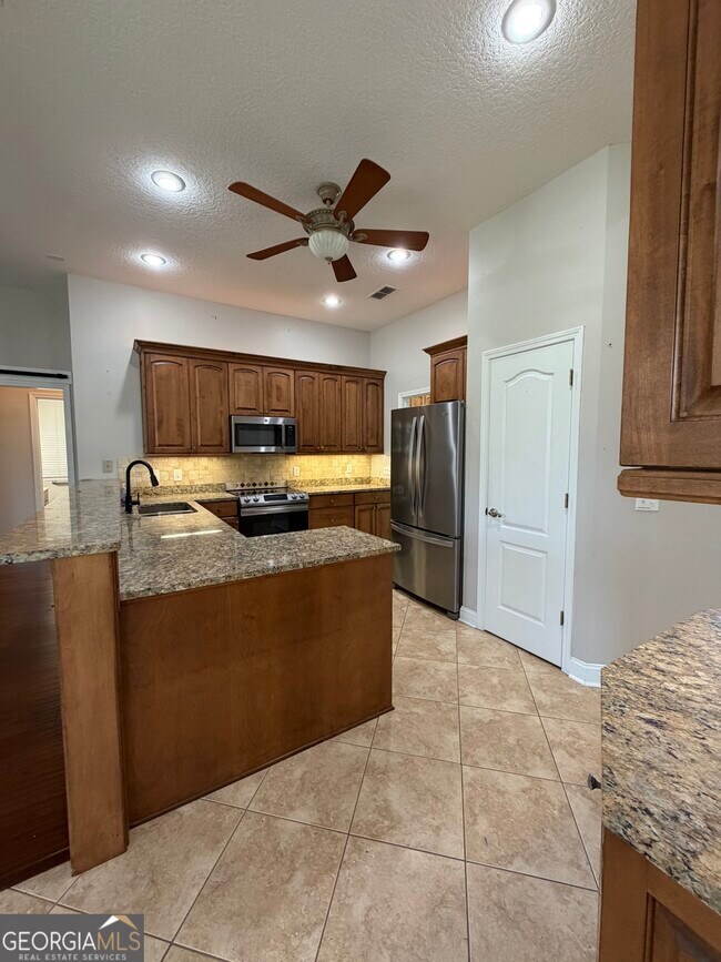 Building Photo - 108 Heron's Nest Cir