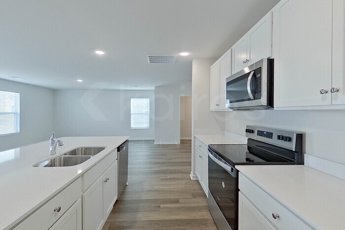 Building Photo - 125 Overstreet Way