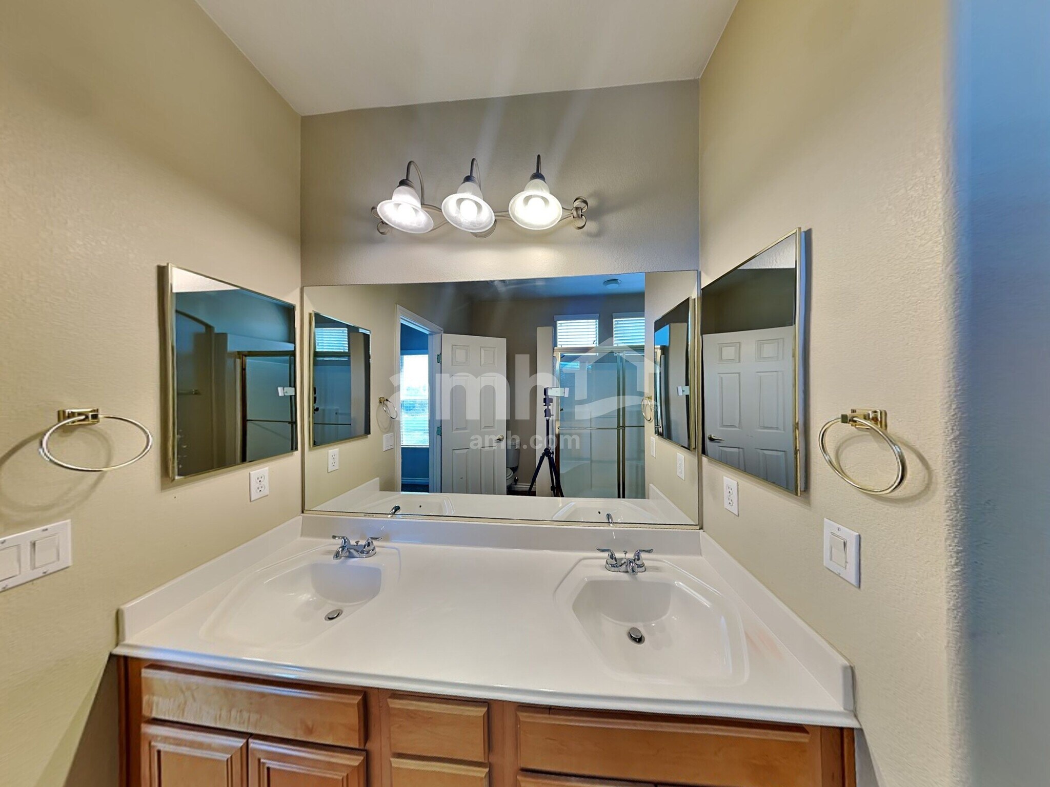 Building Photo - 255 Integrity Ridge Dr