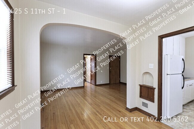 Building Photo - 1425 S 11th St