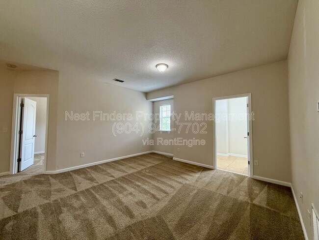 Building Photo - 145 Woodfield Ln