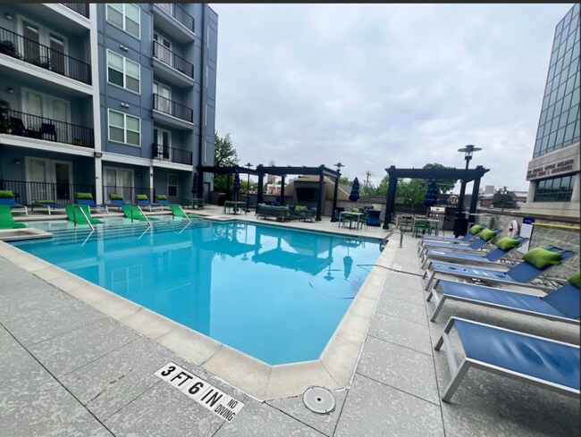 Building Photo - 700 Craighead St