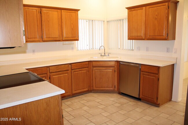 Building Photo - 14543 W Bison Path