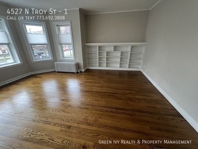 Building Photo - 4527 N Troy St