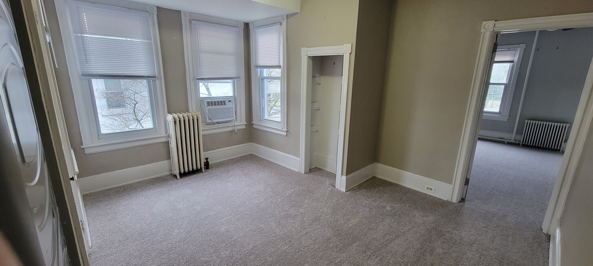 Living Room - 439 E Main St