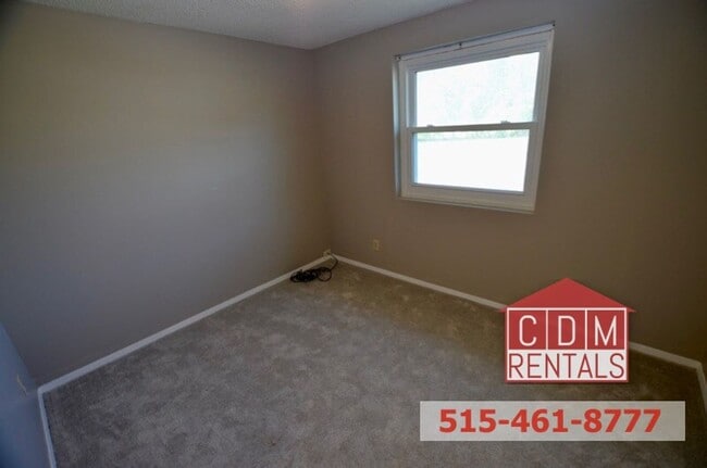 Building Photo - Great Home in Altoona!