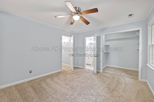 Building Photo - 207 Bay Dr
