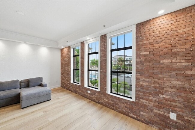 Building Photo - 2236 Soho Bay Ct