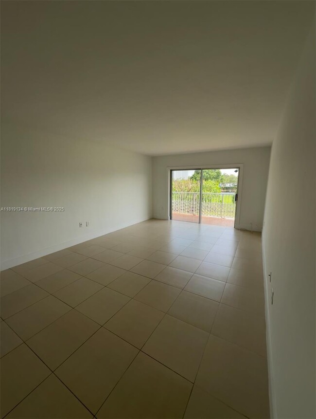 Building Photo - 7580 SW 82nd St