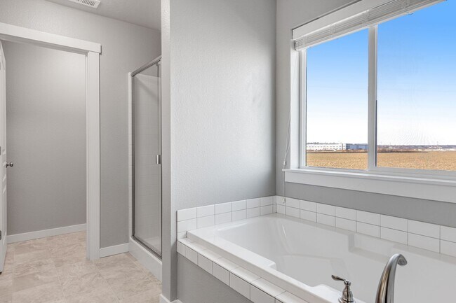 Building Photo - Modern 4-Bedroom Home in Meridian – Spacious Layout + Great Location