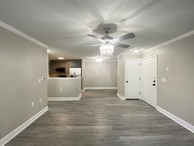 Building Photo - Renovated Two-Bedroom Condo for Rent!