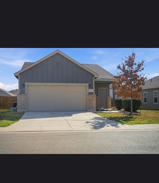 Building Photo - 2521 Hiddenbrooke Trce