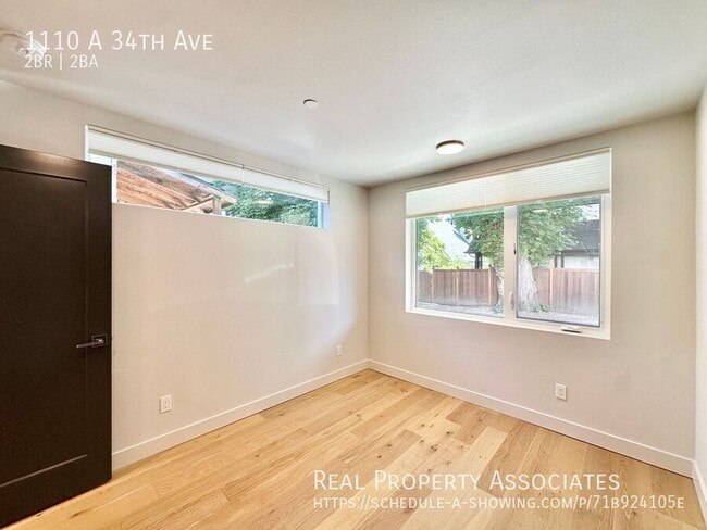 Building Photo - 1110A 34th Ave