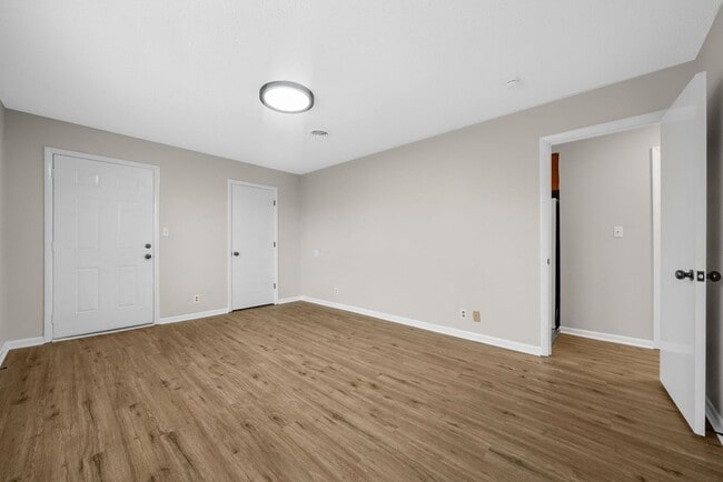 Building Photo - 125 Tandy Dr