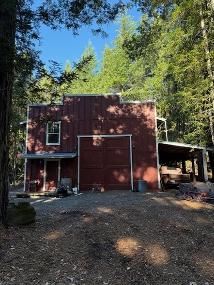 Building Photo - 24500 Ridge Rd