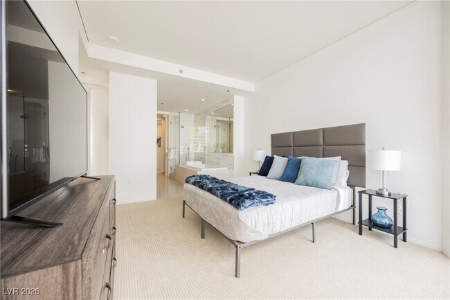 Building Photo - 3726 S Las Vegas Blvd