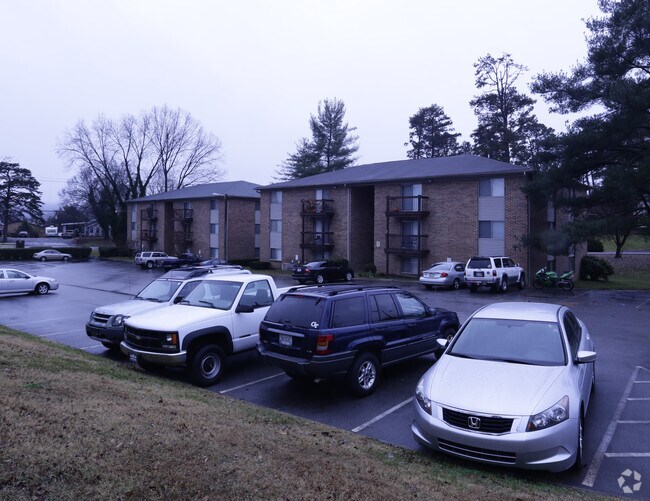 Nottingham North Apartments 1209 Cedar Ln Knoxville TN 37912