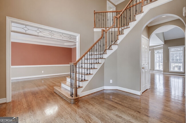 Building Photo - 9485 Nesbit Lakes Dr