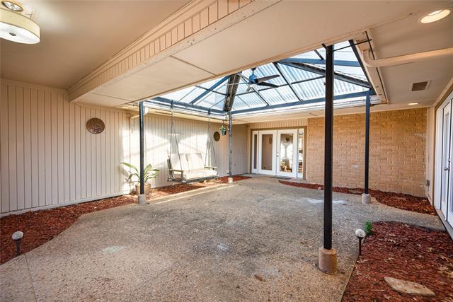 Building Photo - 3333 Sunrise Dr