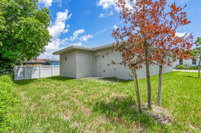 Rear facade - 707 NW 2nd Terrace