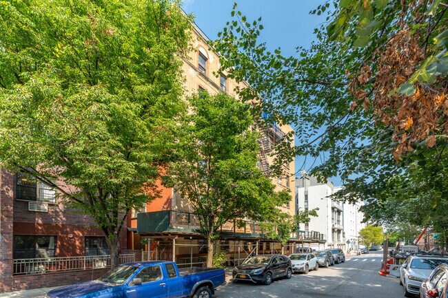 Building Photo - 94 Havemeyer Street