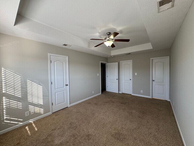 Building Photo - Beautiful Single Family Home