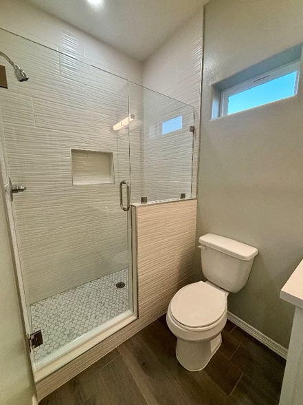 Building Photo - 3012 W Kenwood St