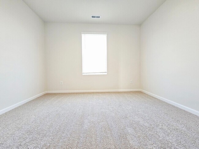 Building Photo - NEW 4- Bedroom Home With Loft, Bonus Room and Fenced Backyard