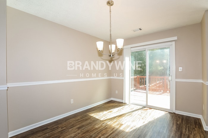 Building Photo - 329 Mill Glen Ct