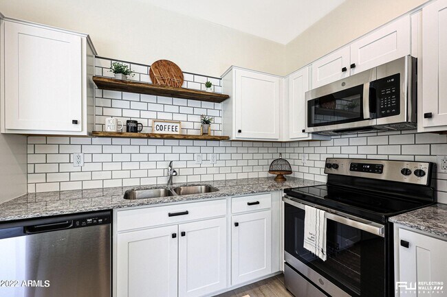 Building Photo - 2149 W Harmont Dr