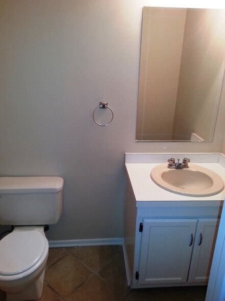 Half bath downstairs - 910 Dolphin Ct