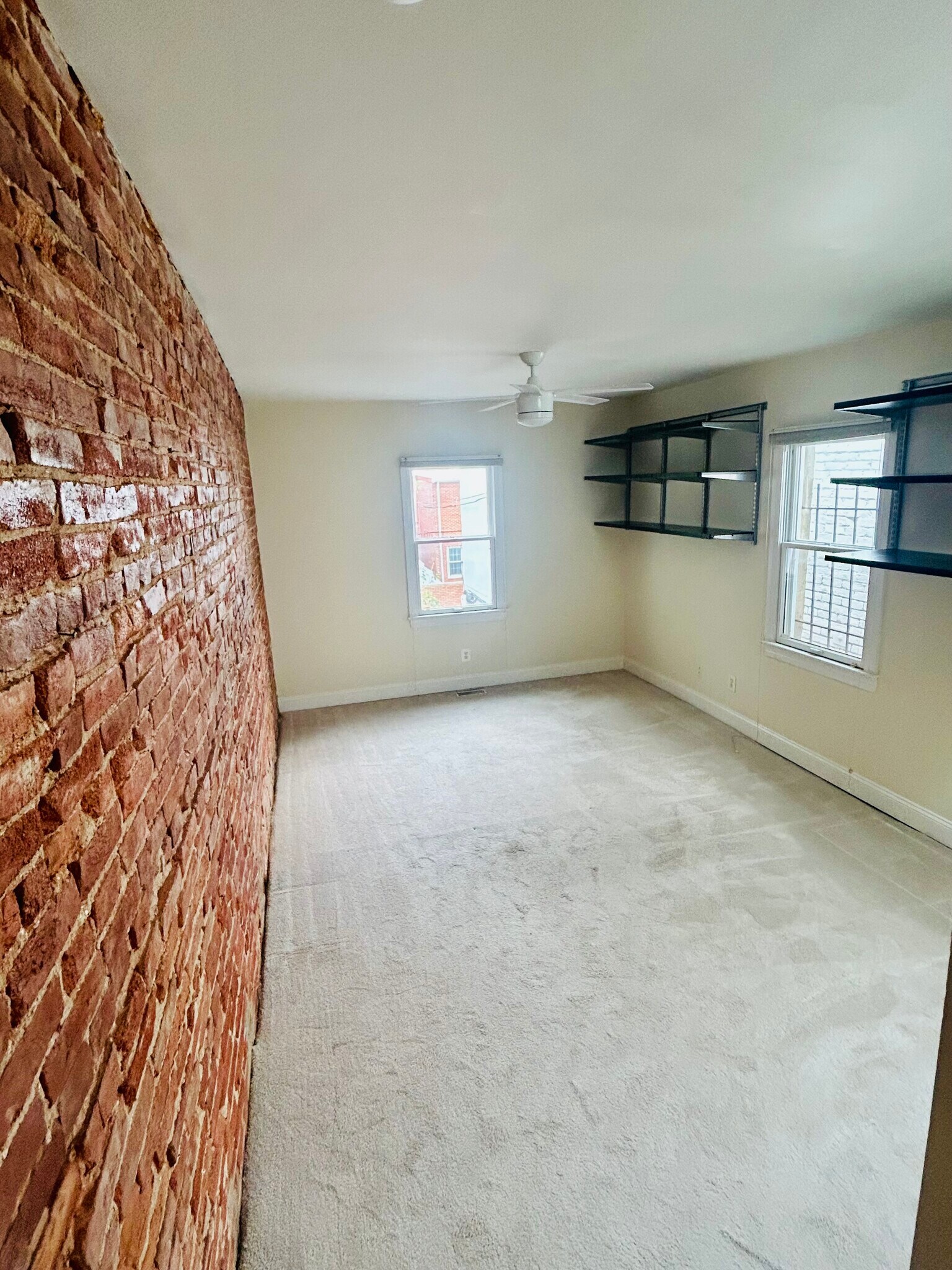 Building Photo - 1805 9th St NW