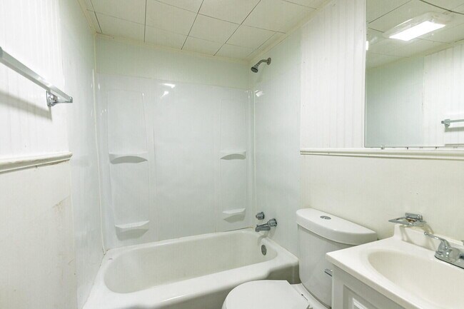 Building Photo - 2311 25th St