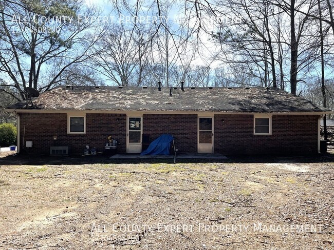 Building Photo - Wonderful 2 bedroom Duplex