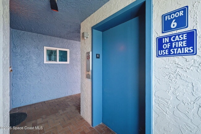 Building Photo - 1175 Jimmy Buffett Mem Hwy