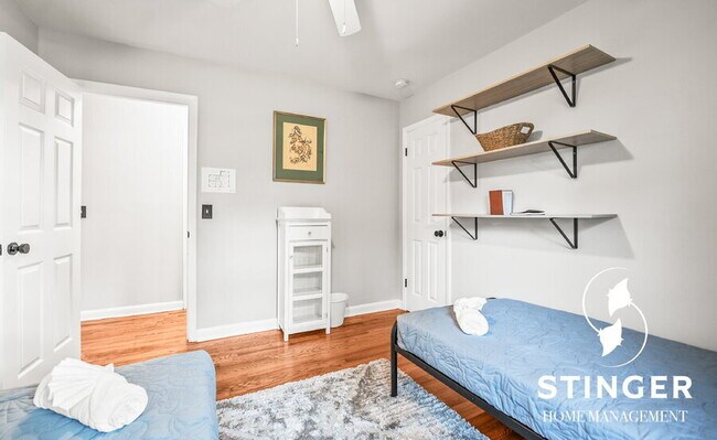 Building Photo - 907 Belleview Cir W