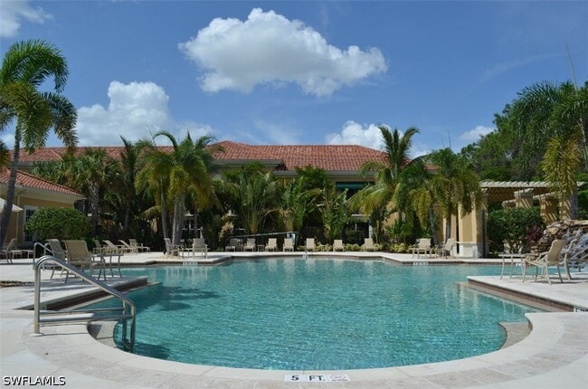 Building Photo - 8560 Evernia Ct