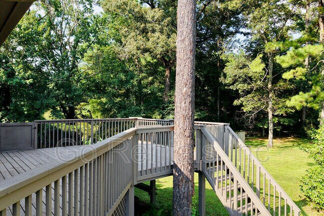Building Photo - 122 Old Spanish Trail