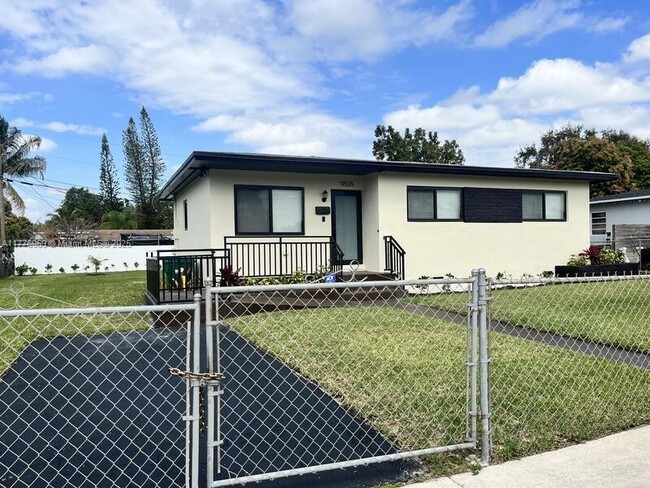 Building Photo - 11535 SW 139th Terrace