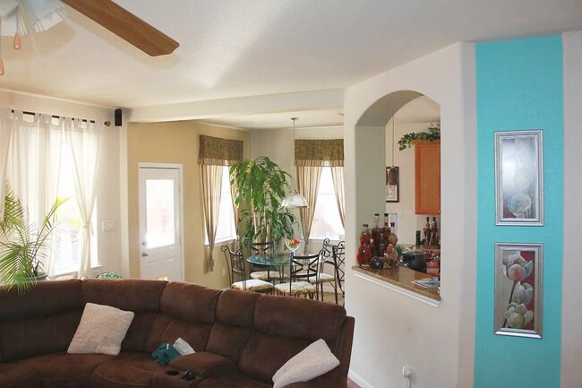 Building Photo - 217 Grooms Rd