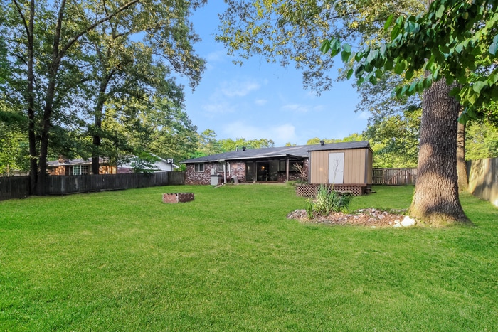 Building Photo - 1518 Lenore St