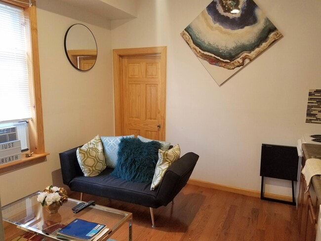 Building Photo - 329 N Preston St