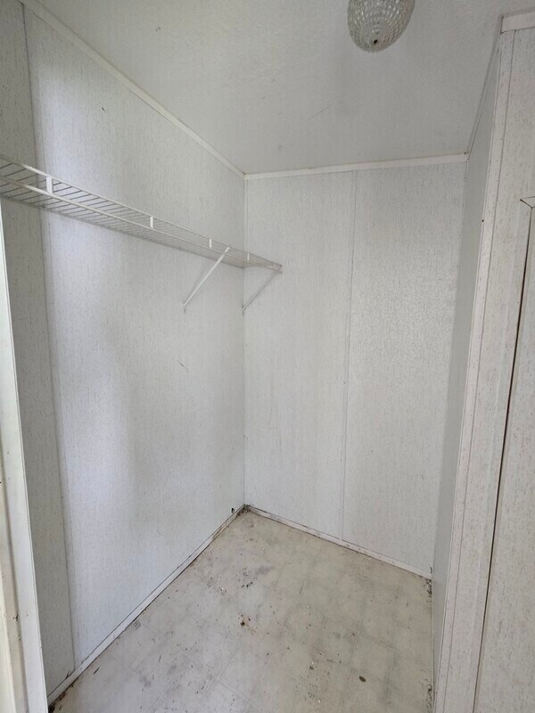 Building Photo - 2416 Cattail Cir