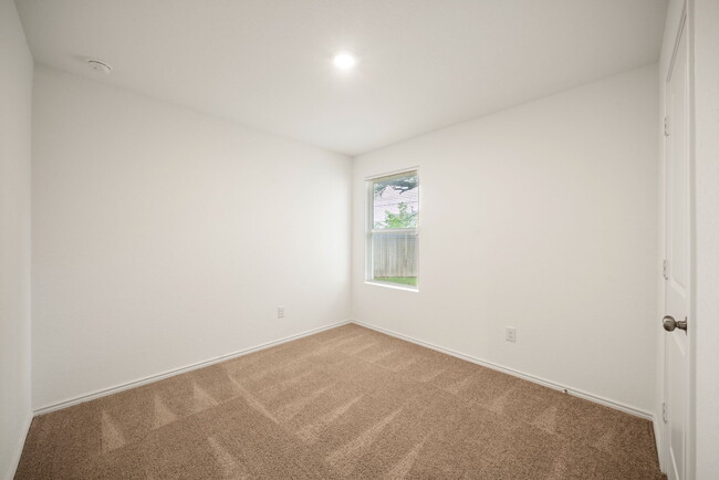 Building Photo - 14636 Cregg Ml Dr