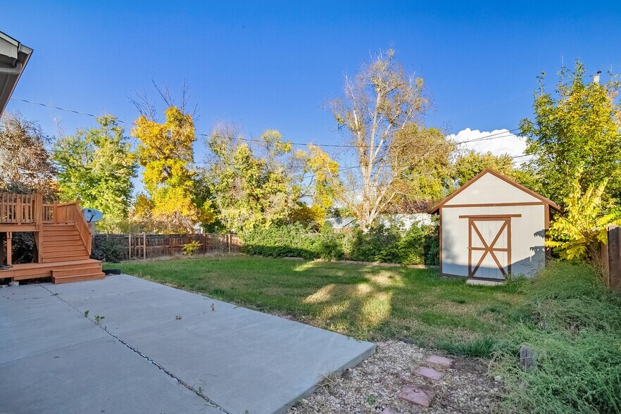 Building Photo - 7500 Teller St