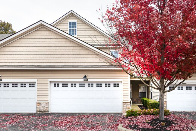 Building Photo - 9077 Polaris Lakes Dr