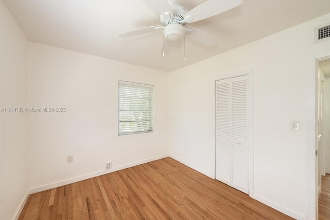 Building Photo - 7620 SW 55th Ave