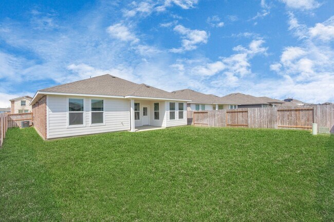 Building Photo - Welcome to the Sycamore – Style, Space & Simplicity All in One