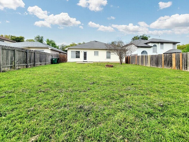 Building Photo - 1707 Zydeco Dr